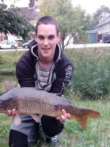 Tamás, 33 éves kunszentmiklósi társkereső férfi profil fotója