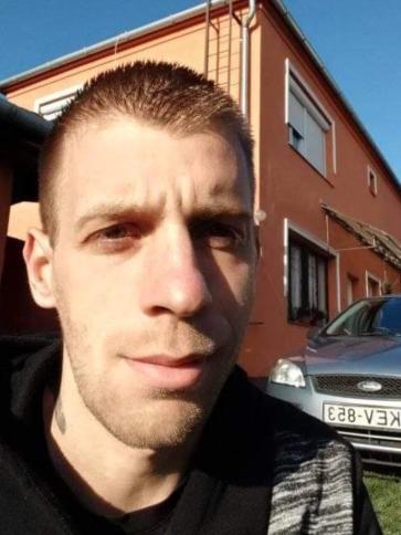Balázs, 33 éves hajdúhadházi társkereső férfi profil fotója