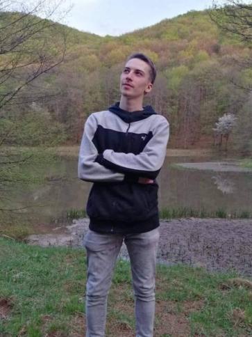 Robin, 26 éves Budapest III. kerületi társkereső férfi profil fotója