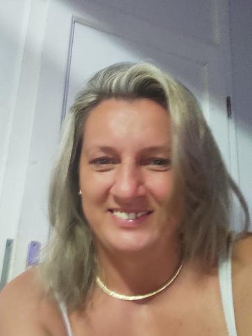 Adrienn, 48 éves abonyi társkereső nő profil fotója