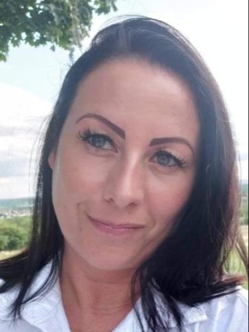 Xénia, 44 éves üllői társkereső nő profil fotója