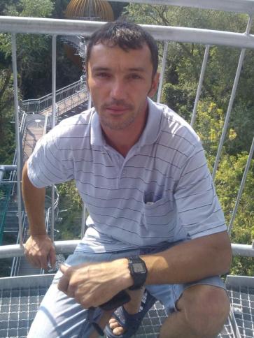 Zsolt, 43 éves dunaalmási társkereső férfi profil fotója