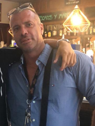 Péter, 48 éves spanyolországi társkereső férfi profil fotója