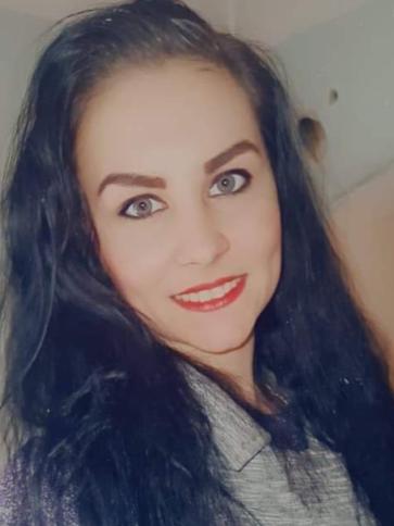 Szandika, 26 éves bakonyai társkereső nő profil fotója