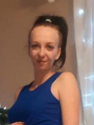 Vanda, 24 éves abádszalóki társkereső nő profil fotója Vanda, 24 éves abádszalóki társkereső nő profil fotója