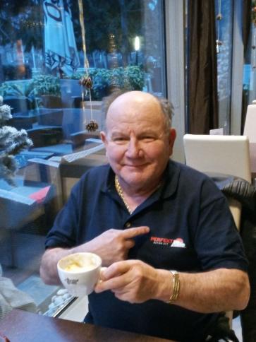 Gábor, 71 éves Budapest XVI. kerületi társkereső férfi profil fotója