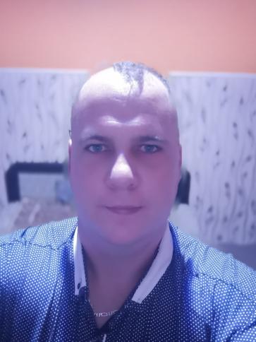 Attila, 37 éves vasmegyeri társkereső férfi profil fotója