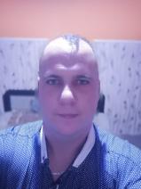 Sziasztok! Attila vagyok. Komoly vasmegyeri párkereső nők jelentkezését várom.