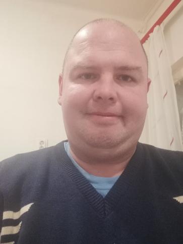 Tamás, 43 éves gyöngyösi társkereső férfi profil fotója Tamás, 43 éves gyöngyösi társkereső férfi profil fotója