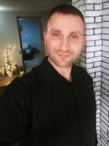 Sziasztok! Gyula vagyok. Komoly annavölgyi párkereső nők jelentkezését várom.