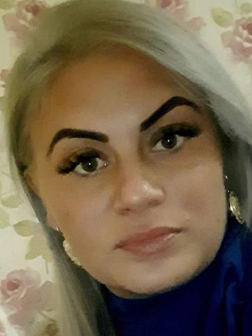 Klaudia, 42 éves algyői társkereső nő profil fotója