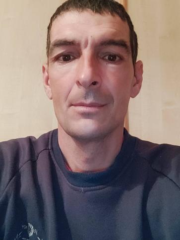 Zoltán, 47 éves csanádapácai társkereső férfi profil fotója