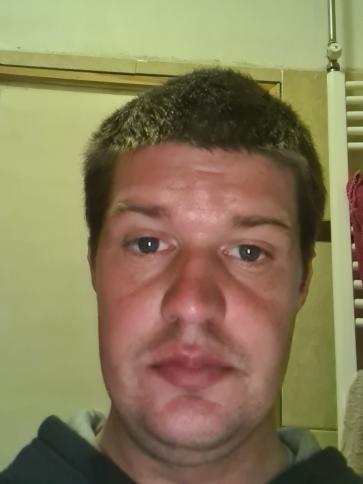 Tamás, 30 éves hernádi társkereső férfi profil fotója