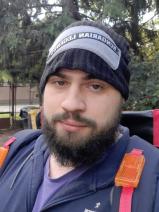 Sziasztok! Dávid vagyok. Komoly deszki párkereső nők jelentkezését várom.