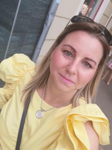 Eszter, 46 éves szekszárdi társkereső nő profil fotója