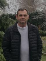 Sziasztok! György vagyok. Komoly faddi párkereső nők jelentkezését várom.