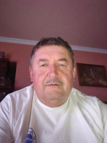 István, 61 éves mosonmagyaróvári társkereső férfi profil fotója
