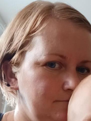 Edina, 40 éves veszprémi társkereső nő profil fotója