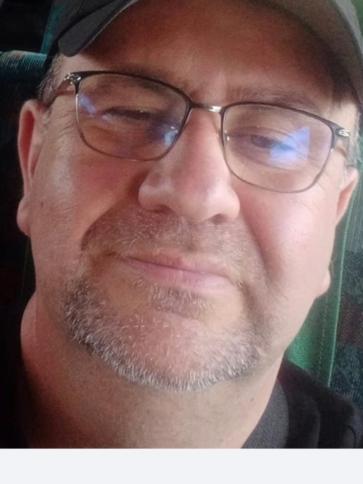 Dani, 54 éves miskolci társkereső férfi profil fotója