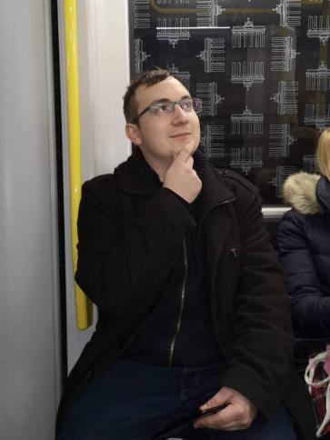 Norbert, 28 éves abdai társkereső férfi profil fotója