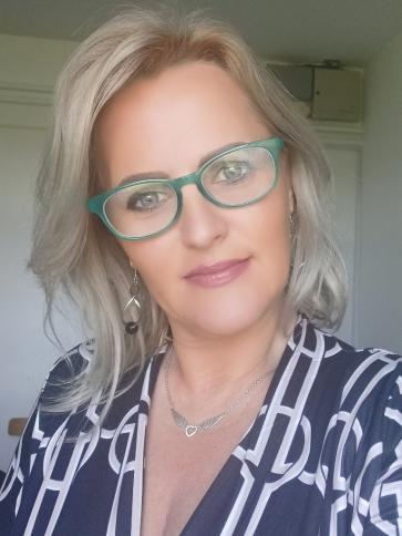 Timea, 48 éves romániai társkereső nő profil fotója