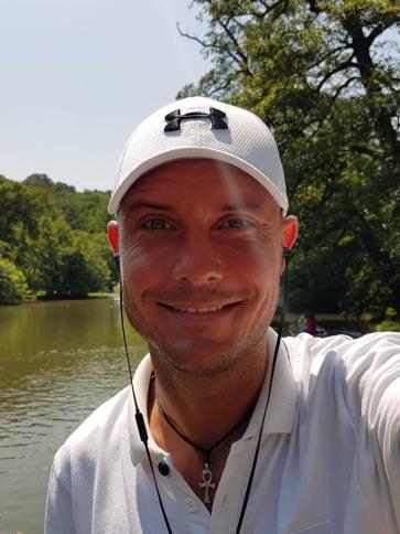 Csaba, 39 éves miskolci társkereső férfi profil fotója