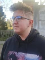 Sziasztok! Laci vagyok. Online békési randizni vágyó nők kattinsatok a kedvenc gombra.