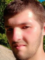 Sziasztok! András vagyok. Komoly alsórajki párkereső nők jelentkezését várom.