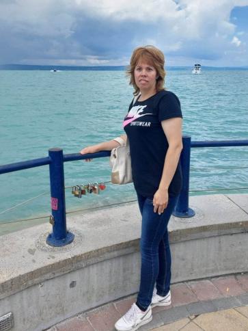 Meli, 33 éves szerbiai társkereső nő profil fotója