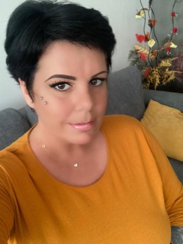 Vica, 43 éves Budapest XXII. kerületi társkereső nő profil fotója
