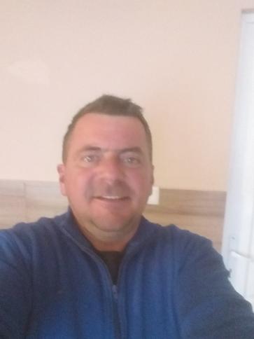 Mihály, 42 éves romániai társkereső férfi profil fotója