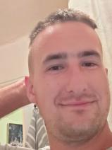 Sziasztok! Szilveszter vagyok. Online marcali randizni vágyó nők kattinsatok a kedvenc gombra.