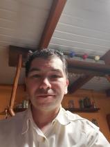 Sziasztok! Attila vagyok. Online dorogi randizni vágyó nők kattinsatok a kedvenc gombra.