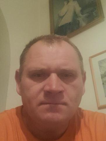 Szilárd, 51 éves sajószögedi társkereső férfi profil fotója