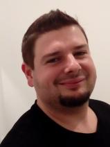 Sziasztok! Zsolt vagyok. Online kalocsai randizni vágyó nők kattinsatok a kedvenc gombra.