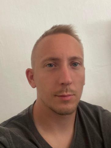 Erik, 27 éves zsámbéki társkereső férfi profil fotója