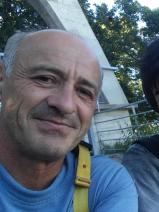Sziasztok! Karoly vagyok. Online pátyi randizni vágyó nők kattinsatok a kedvenc gombra.