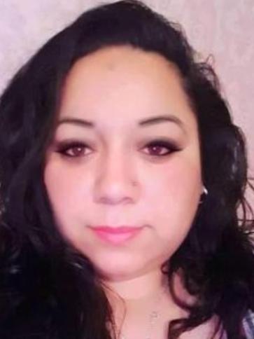 Szandra, 32 éves esztergomi társkereső nő profil fotója Szandra, 32 éves esztergomi társkereső nő profil fotója