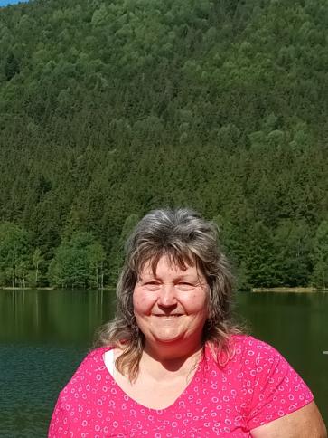 Julika, 64 éves páhi társkereső nő profil fotója