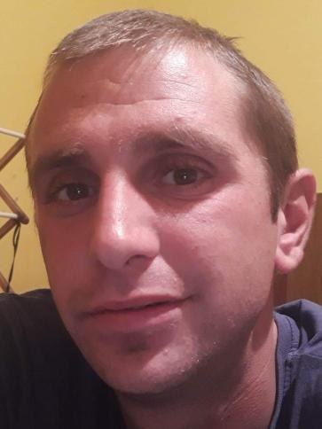 Péter, 32 éves győri társkereső férfi profil fotója