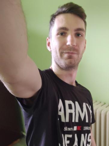 Róbert, 29 éves Budapest III. kerületi társkereső férfi profil fotója