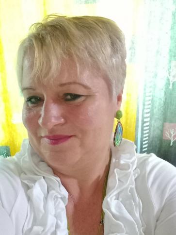 Inci, 54 éves ásotthalmi társkereső nő profil fotója