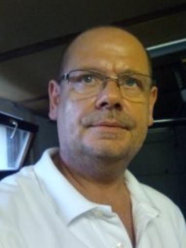 József, 52 éves pécsi társkereső férfi profil fotója