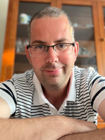 Balázs, 42 éves veszprémi társkereső férfi profil fotója