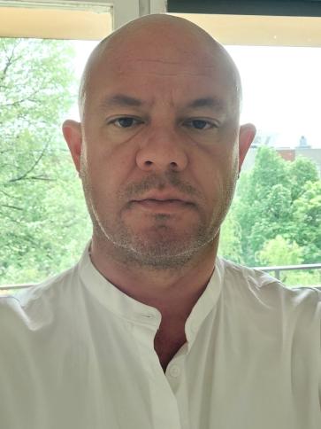 Péter, 47 éves Budapest XI. kerületi társkereső férfi profil fotója