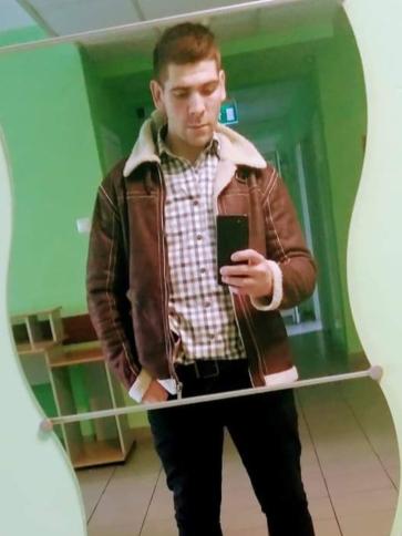 Ádám, 33 éves tokodi társkereső férfi profil fotója