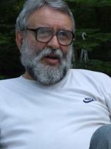 Sziasztok! László vagyok. Diplomás váci társkereső nőket keresek ismerkedési célból.