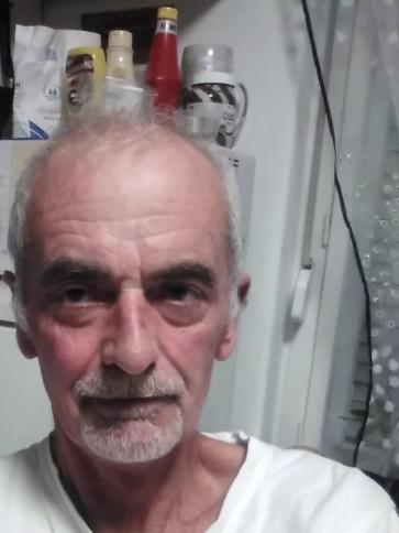László, 59 éves balatonszőlősi társkereső férfi profil fotója