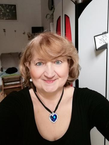 Elizabeth, 65 éves Budapest VIII. kerületi társkereső nő profil fotója