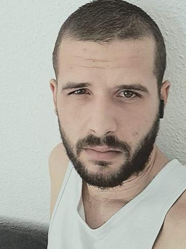 Zoltán, 31 éves várpalotai társkereső férfi profil fotója